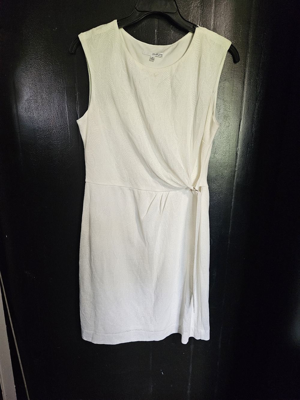 Studio One Sleeveless Twist-Detail Midi Dress